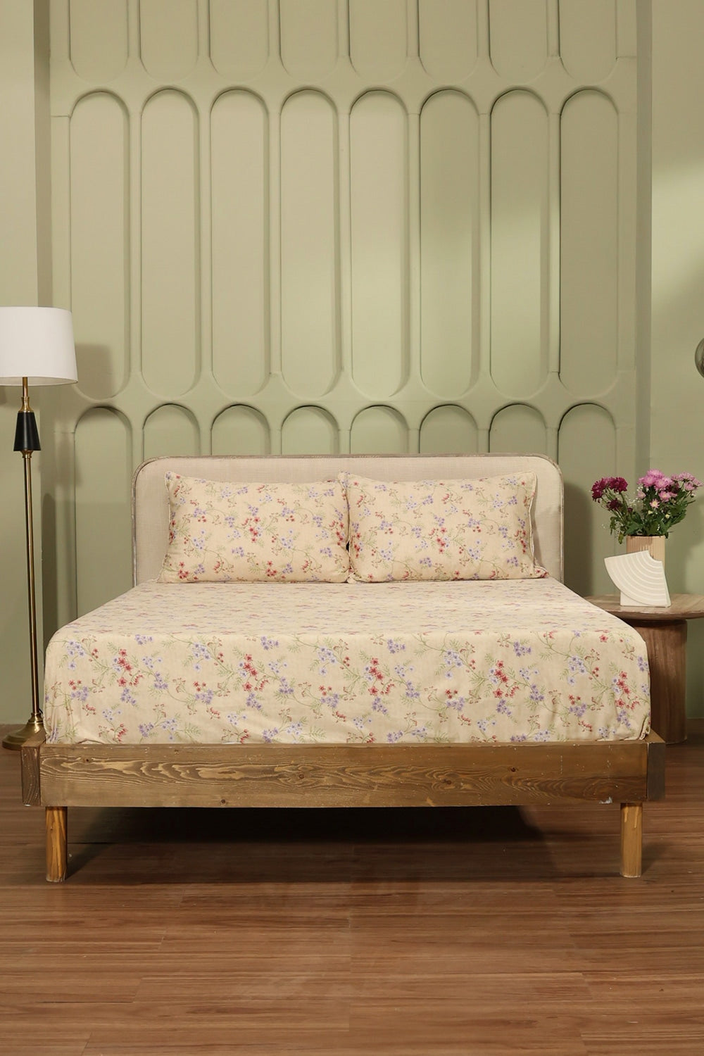 Peachy Flora T-200 Bed Sheet Set