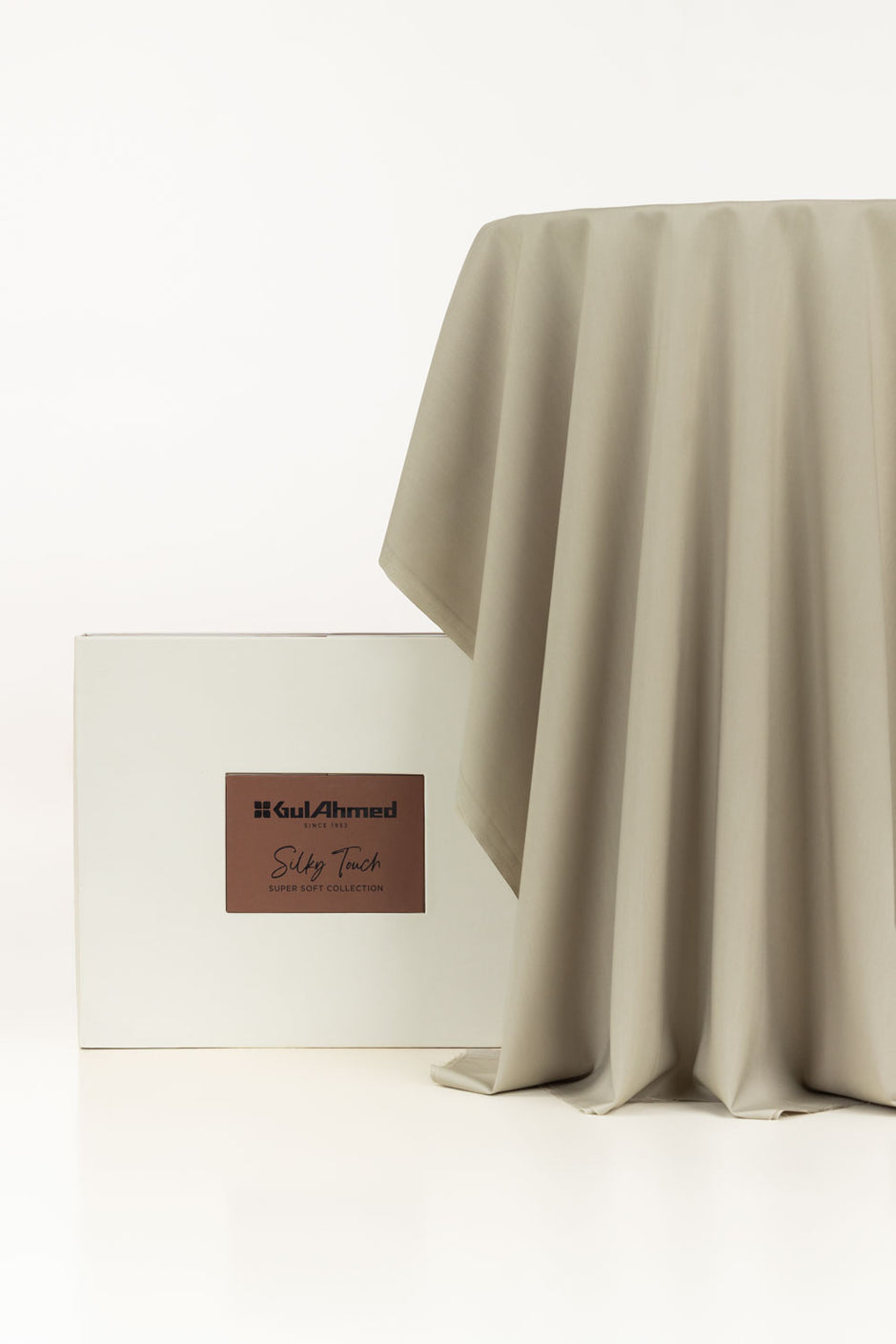 Platinvm Unstitched Fabric Cotton with Gift Box