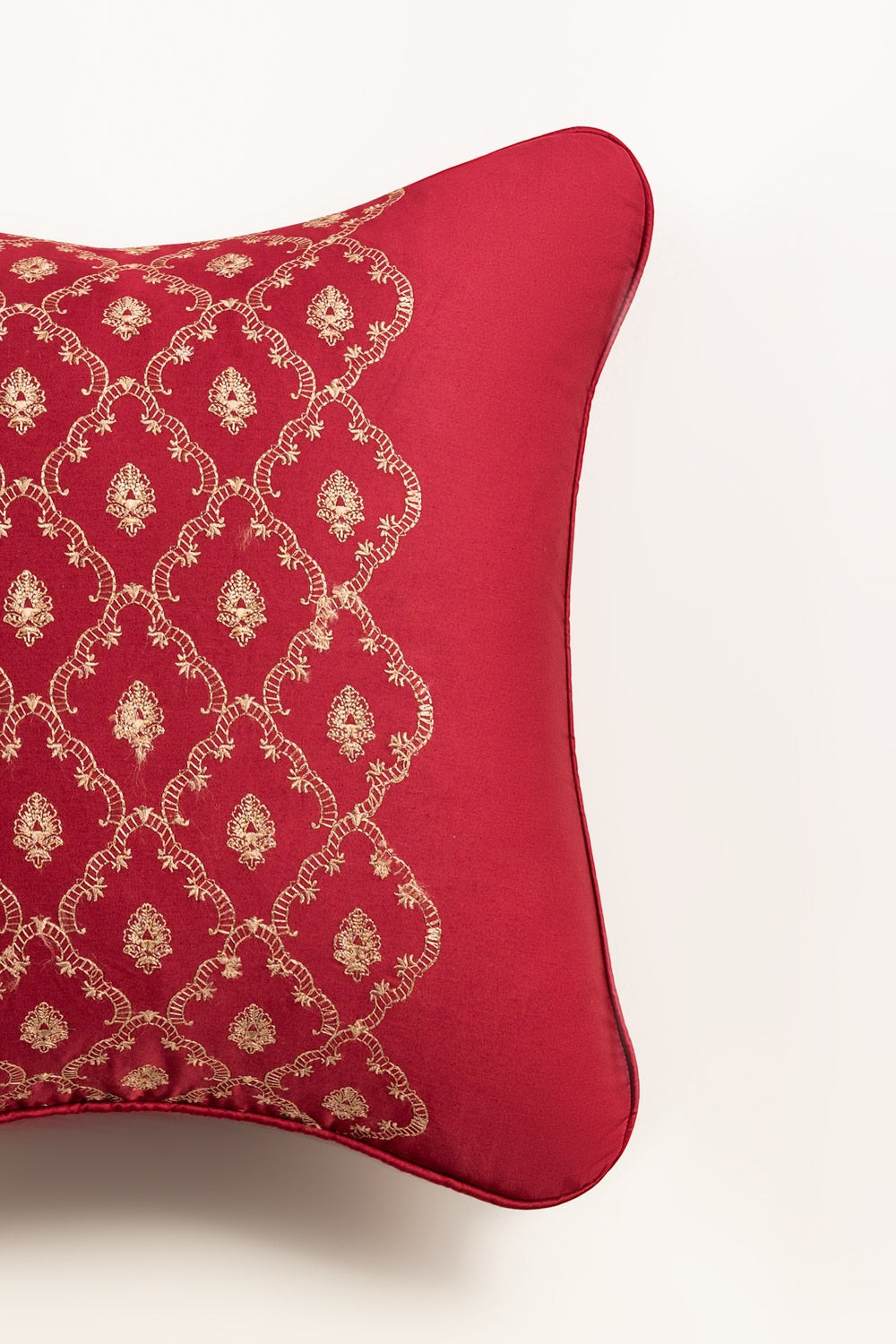 Pomegranate T-400 Embroidered Square Cushion Cover