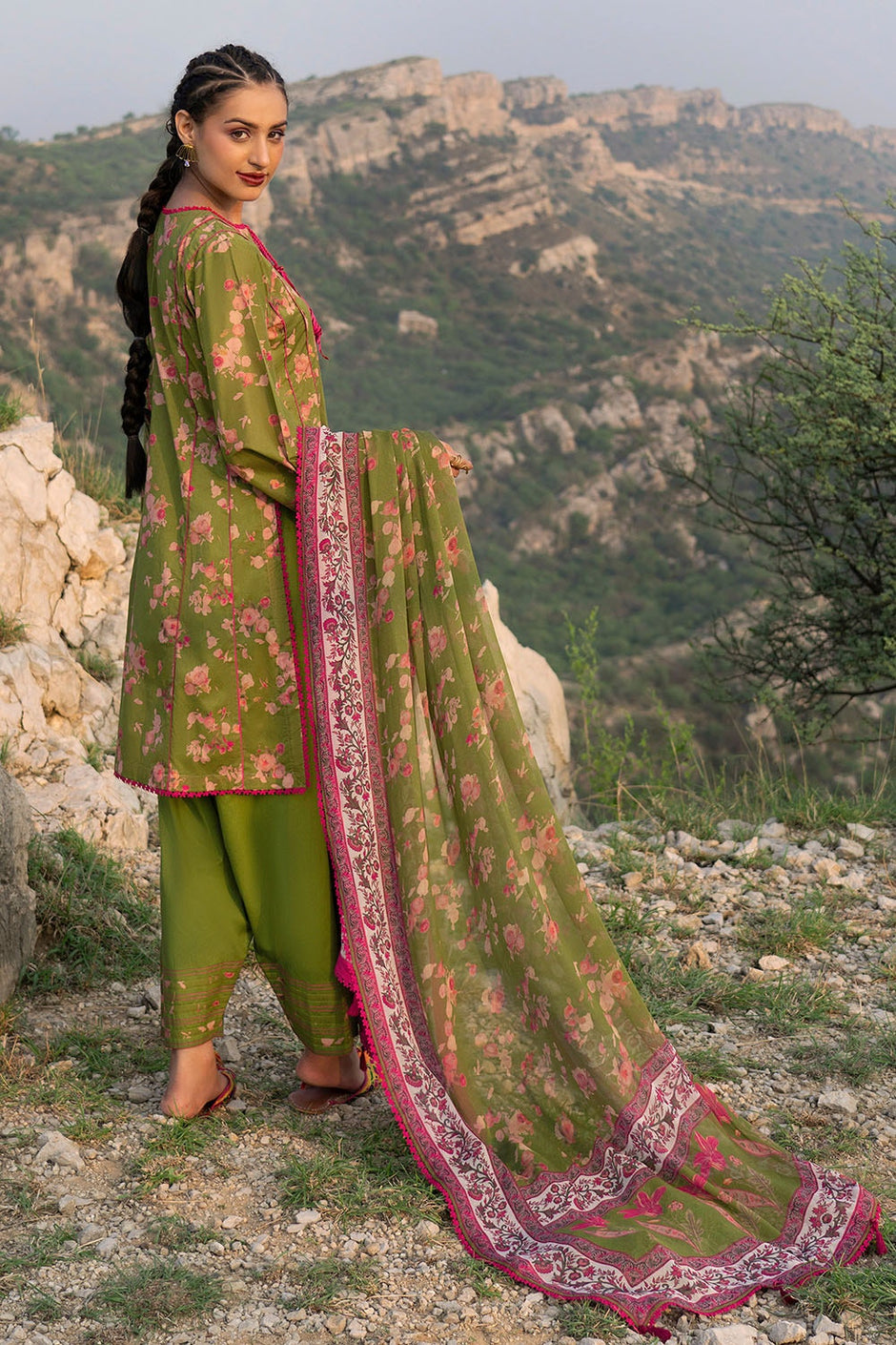 3 Piece Unstitched Printed Lawn Suit with Chiffon Dupatta