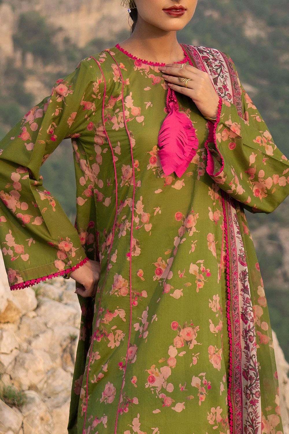 3 Piece Unstitched Printed Lawn Suit with Chiffon Dupatta