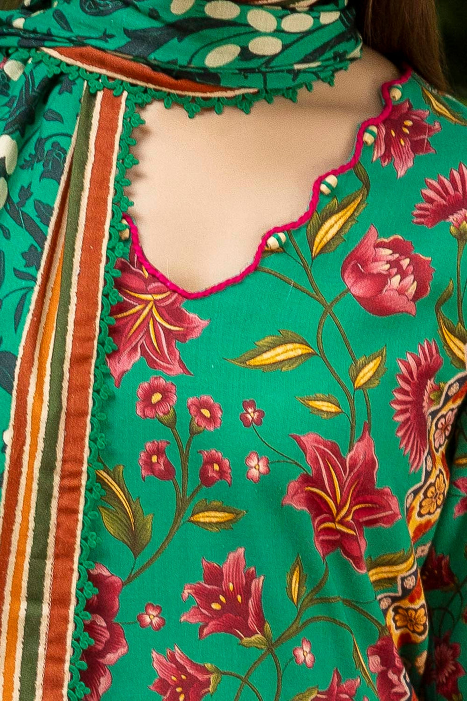 3 Piece Unstitched Printed Khaddar Suit