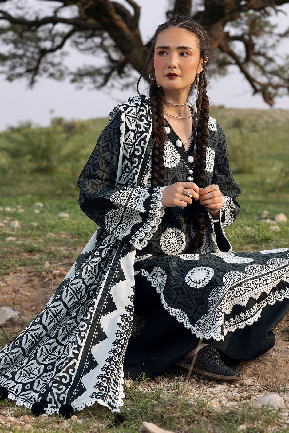 3 Piece Unstitched Printed Lawn Suit with Embroidered Lawn Dupatta