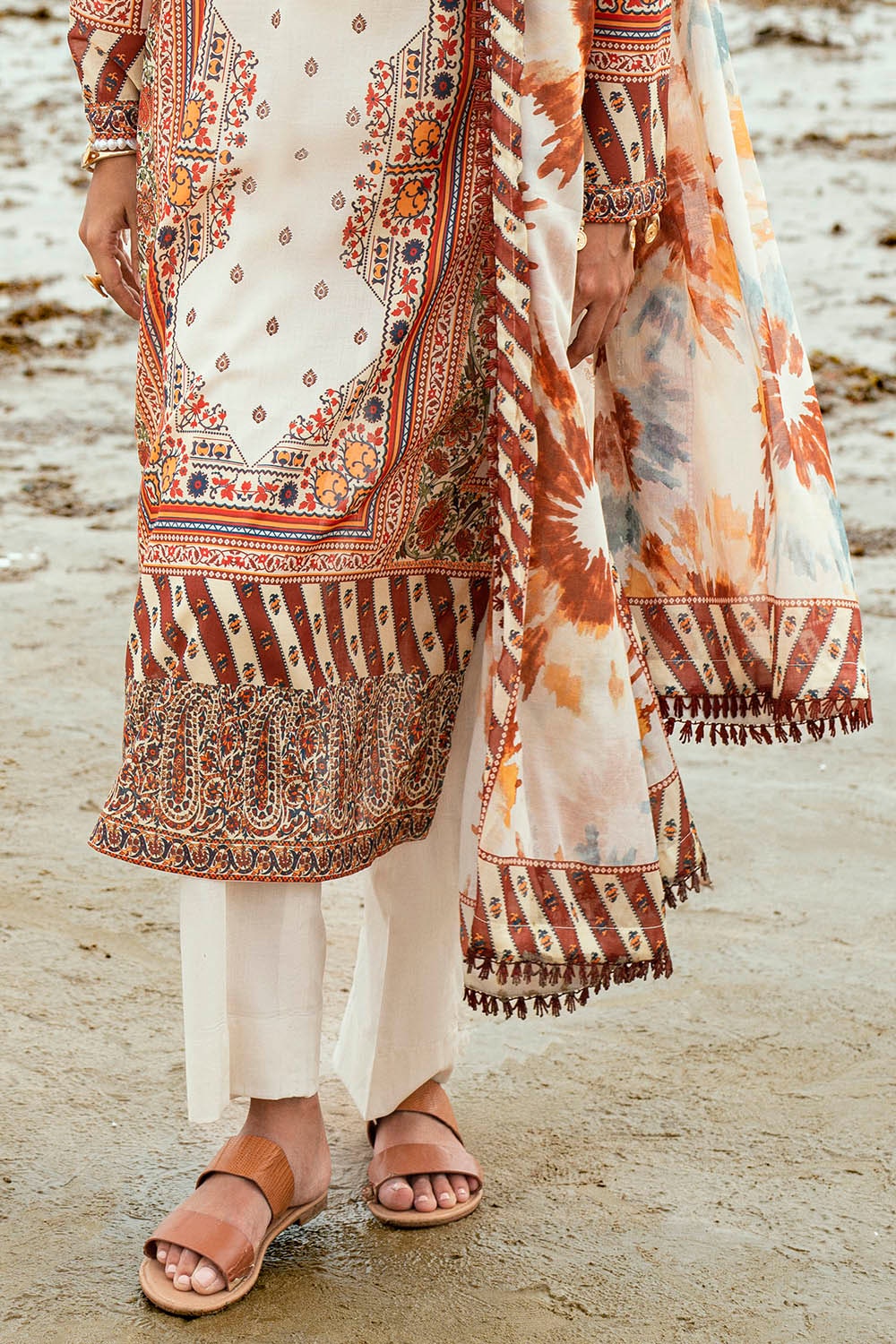 3 Piece Unstitched Printed Lawn Suit SD-52074