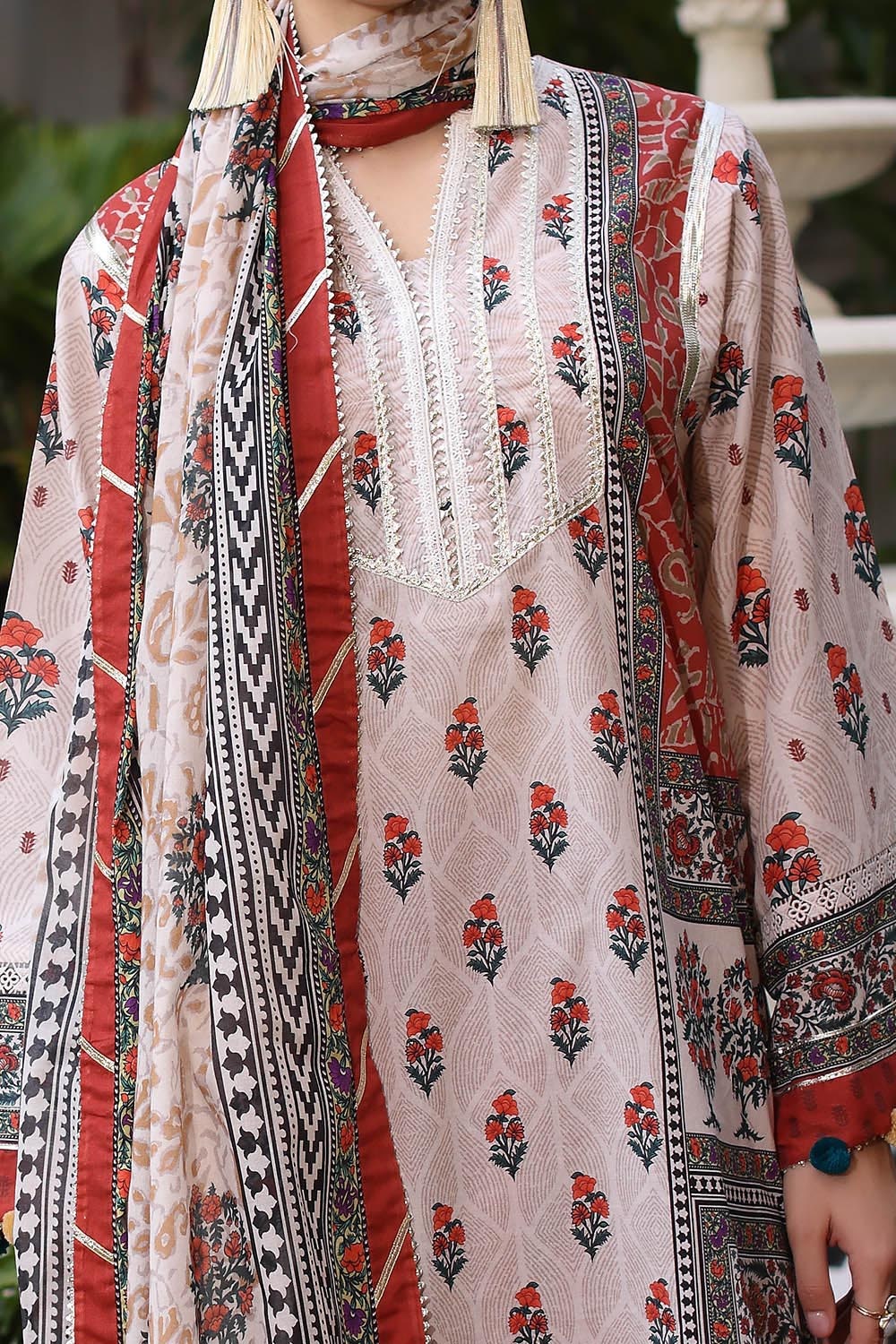 3 Piece Unstitched Printed Lawn Suit with Printed Lawn Dupatta CL-52511
