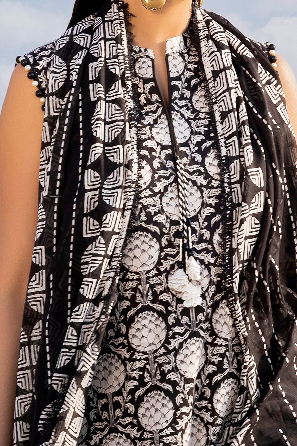 3 Piece Unstitched Printed Lawn Suit B-52013