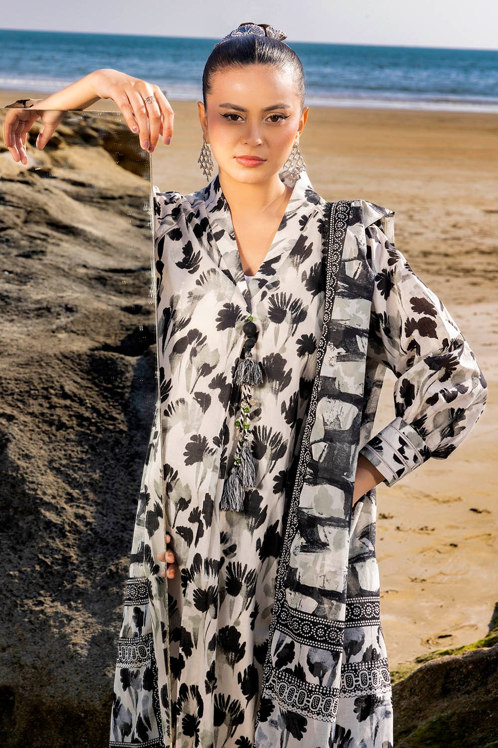 3 Piece Unstitched Printed Lawn Suit B-52020