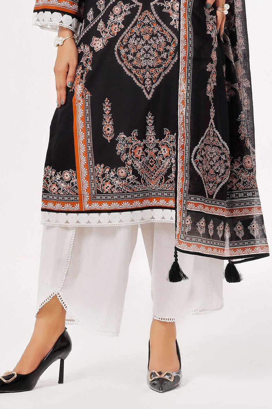 3 Piece Unstitched Printed Lawn Suit