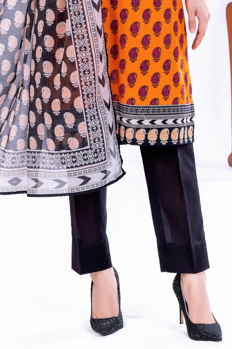 3 Piece Unstitched Printed Lawn Suit