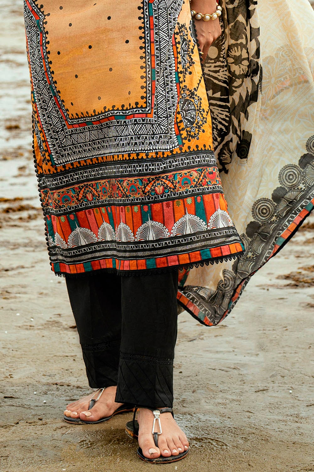 3 Piece Unstitched Printed Lawn Suit SD-42125