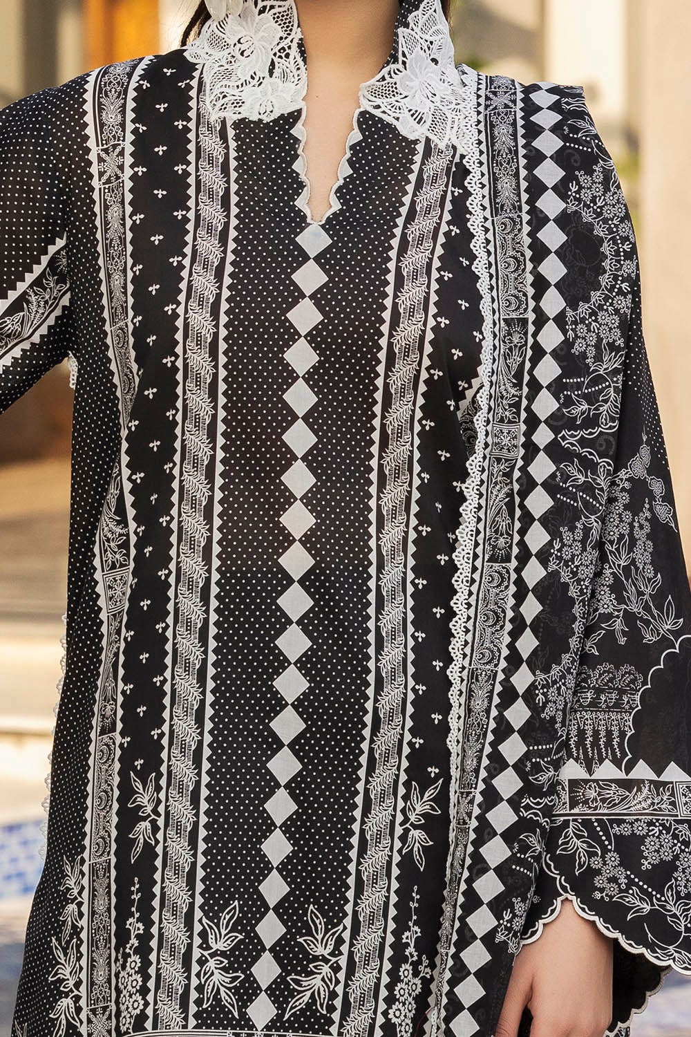 3 Piece Unstitched Printed Lawn Suit SD-52059