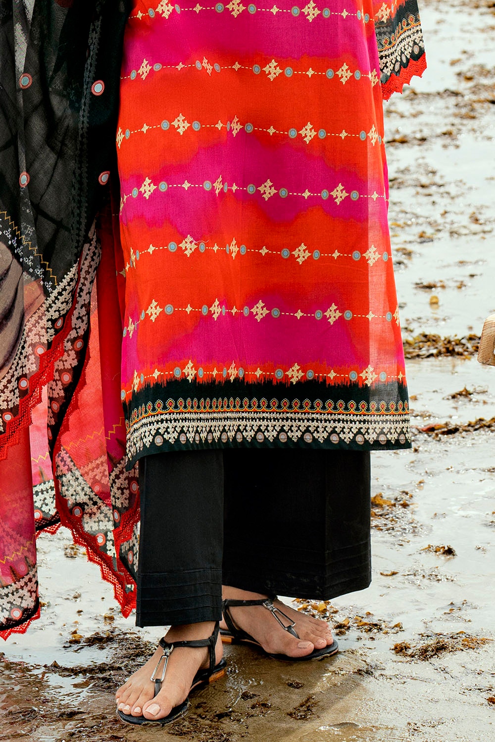 3 Piece Unstitched Printed Lawn Suit SD-52072