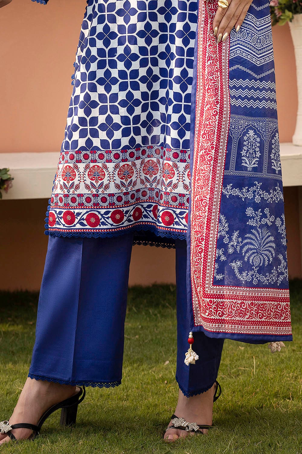 3 Piece Unstitched Printed Lawn Suit SD-52110