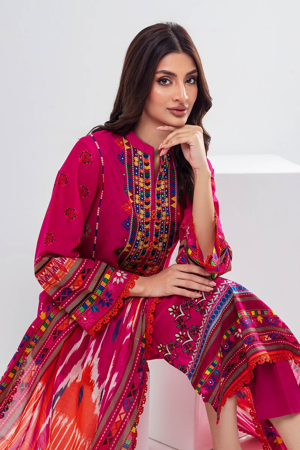 3 Piece Unstitched Printed Lawn Suit SD-52129