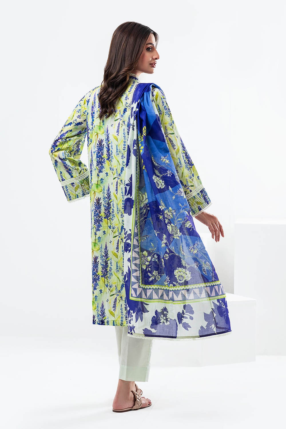 3 Piece Unstitched Printed Lawn Suit SD-52135