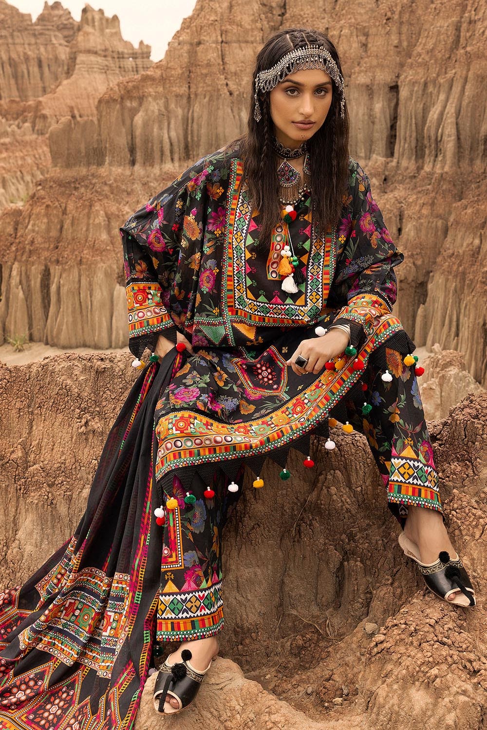 3 Piece Unstitched Printed Lawn Suit CL-52591