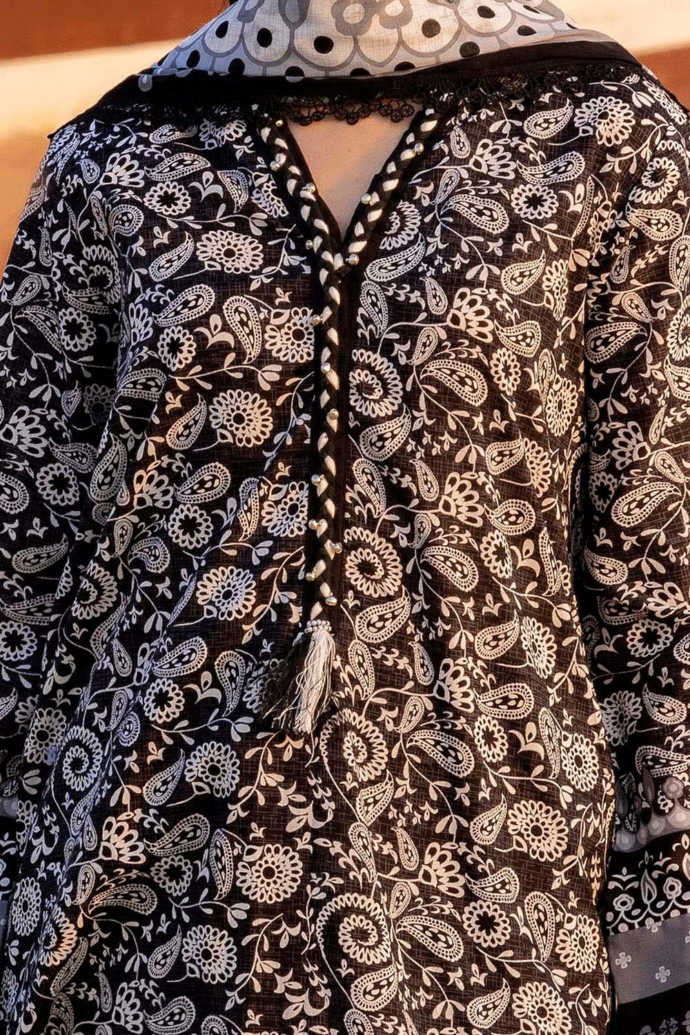 3 Piece Unstitched Printed Lawn Suit B-52001