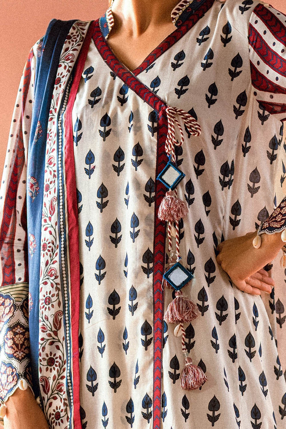 3 Piece Unstitched Printed Lawn Suit CL-62014