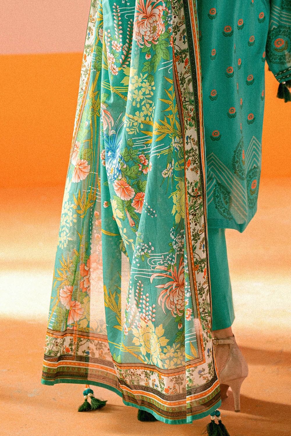 3 Piece Unstitched Printed Lawn Suit CL-62048
