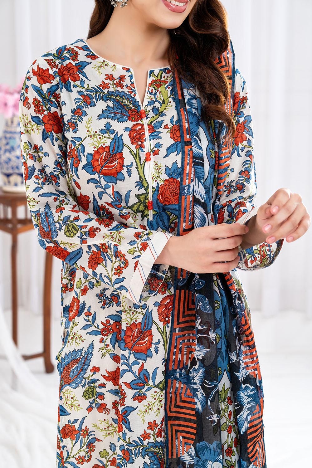 3 Piece Unstitched Printed Lawn suit
