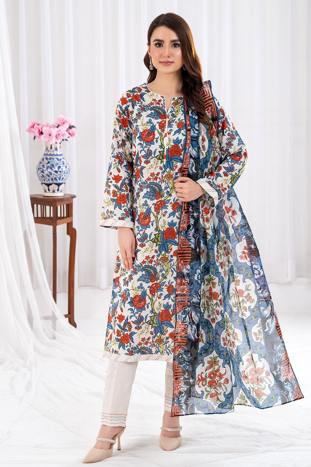3 Piece Unstitched Printed Lawn suit