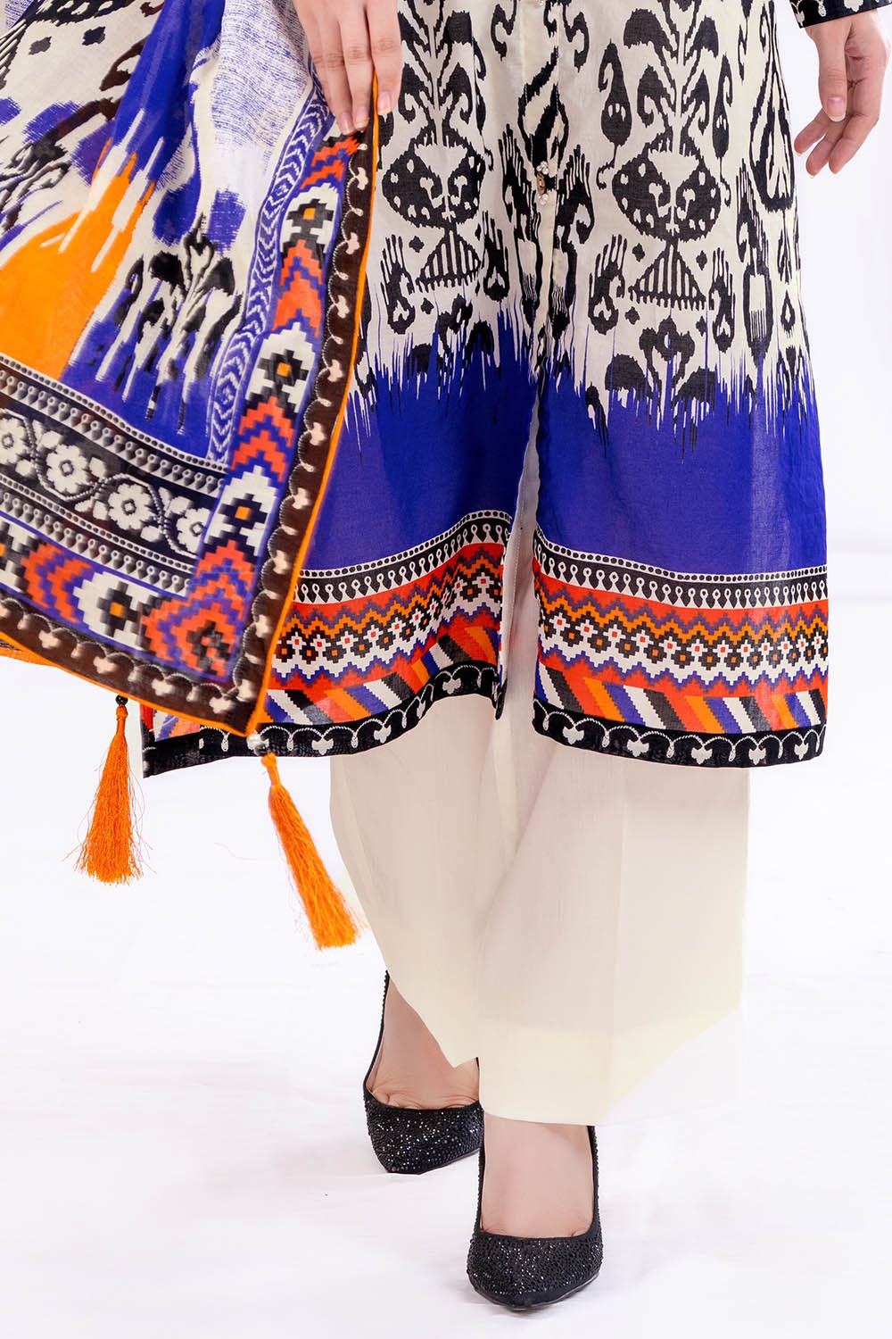 3 Piece Unstitched Printed Lawn Suit CLP-52151