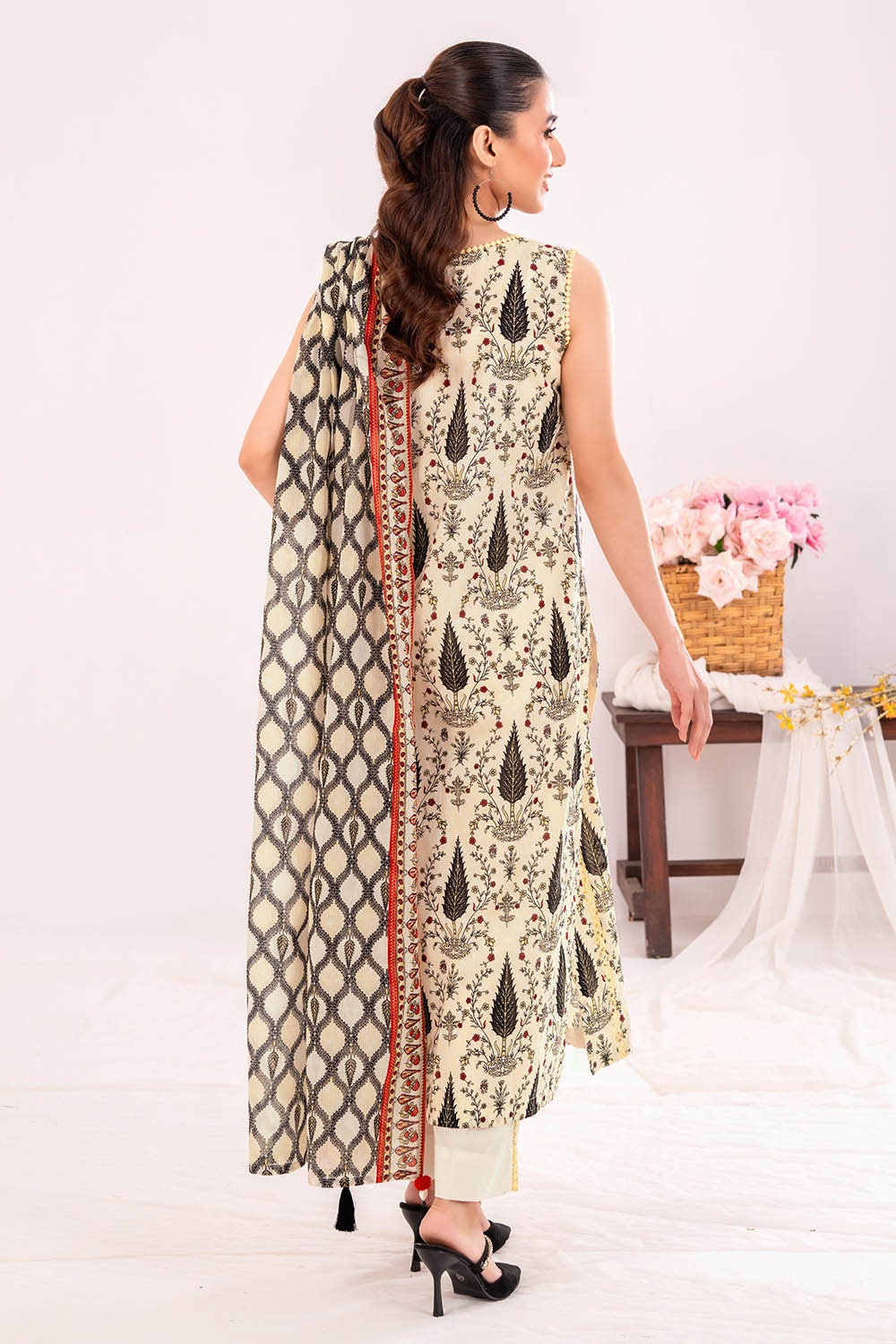 3 Piece Unstitched Printed Lawn Suit