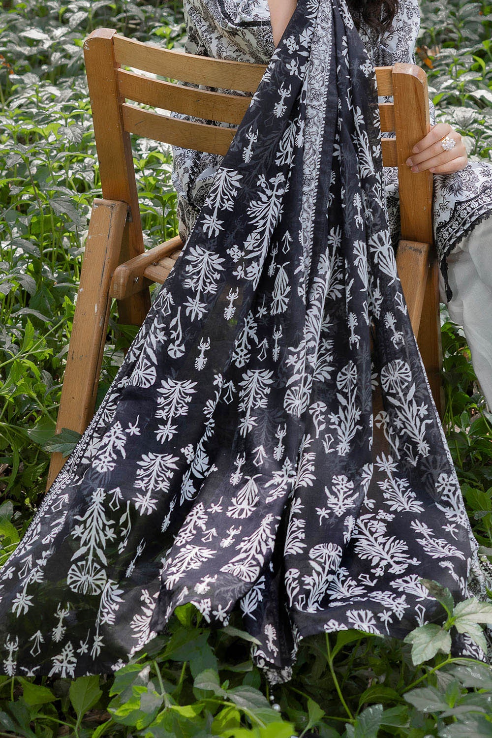 3 Piece Unstitched Printed Lawn Suit SD-42084