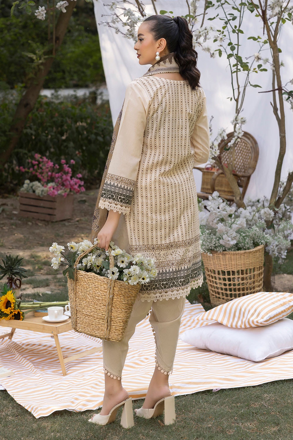 3 Piece Unstitched Printed Lawn Suit SD-52096