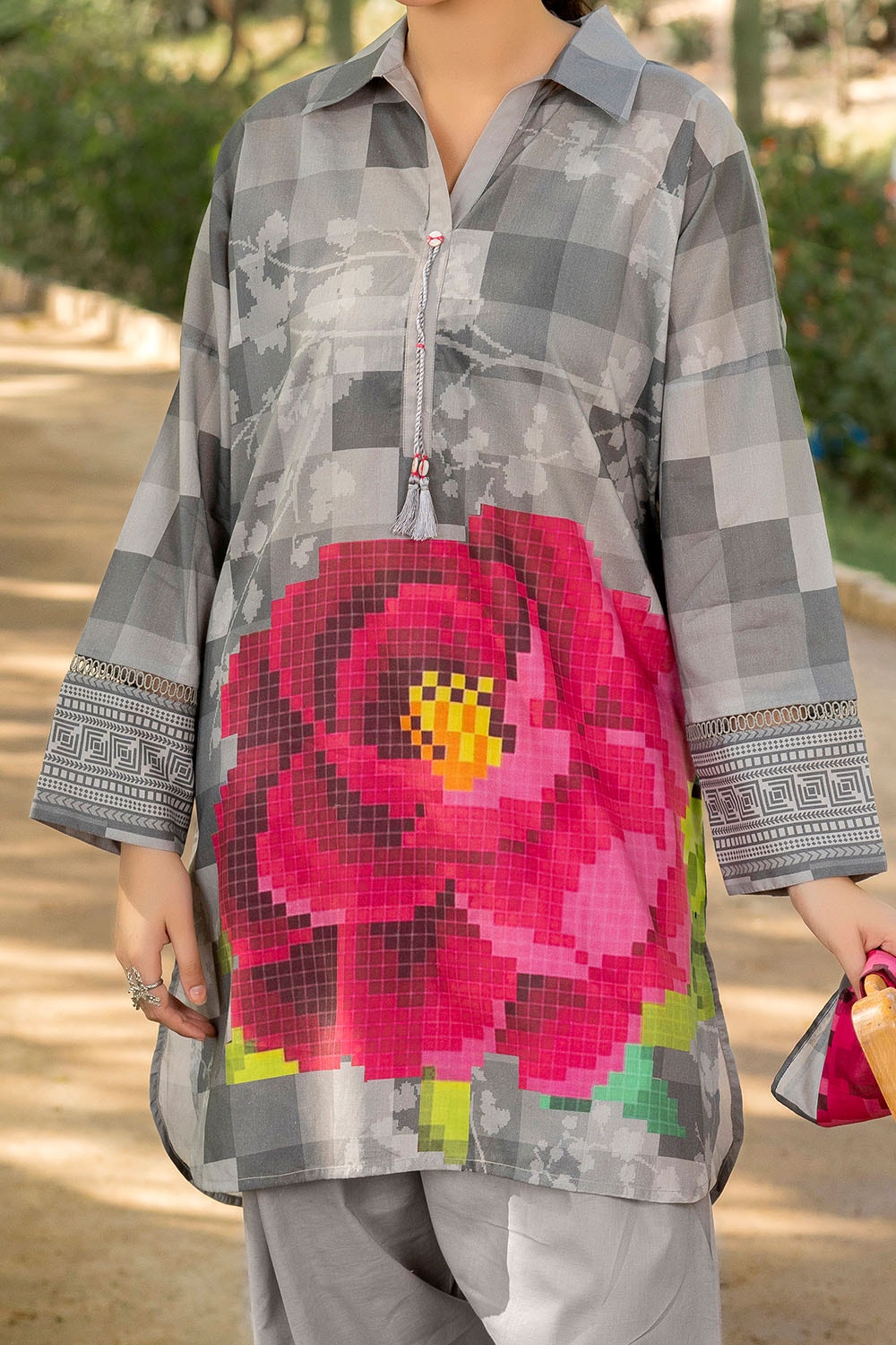 3 Piece Unstitched Printed Lawn Suit SD-52098