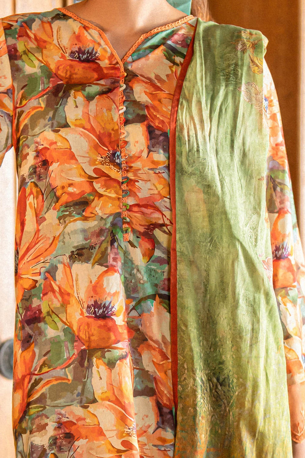 3 Piece Unstitched Printed Lawn Suit SD-52149