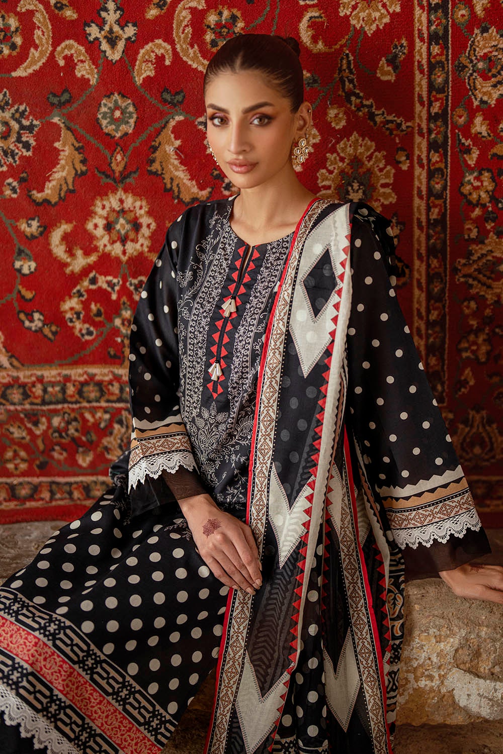 3 Piece Unstitched Printed Lawn Suit SD-52084
