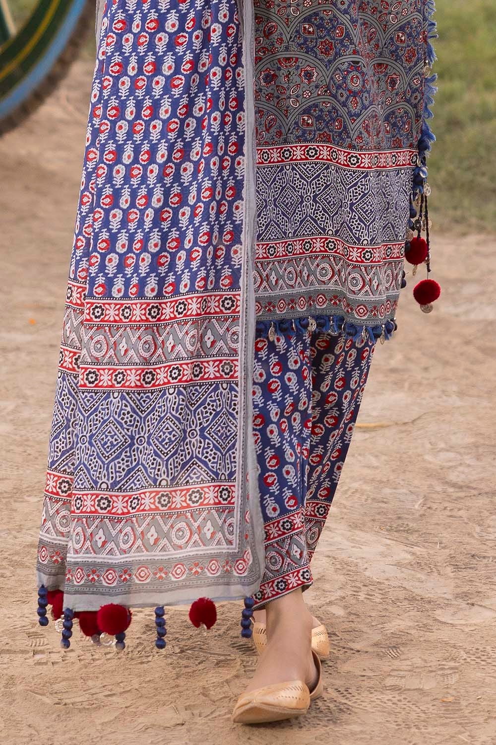 3 Piece Unstitched Printed Lawn Suit CL-52632