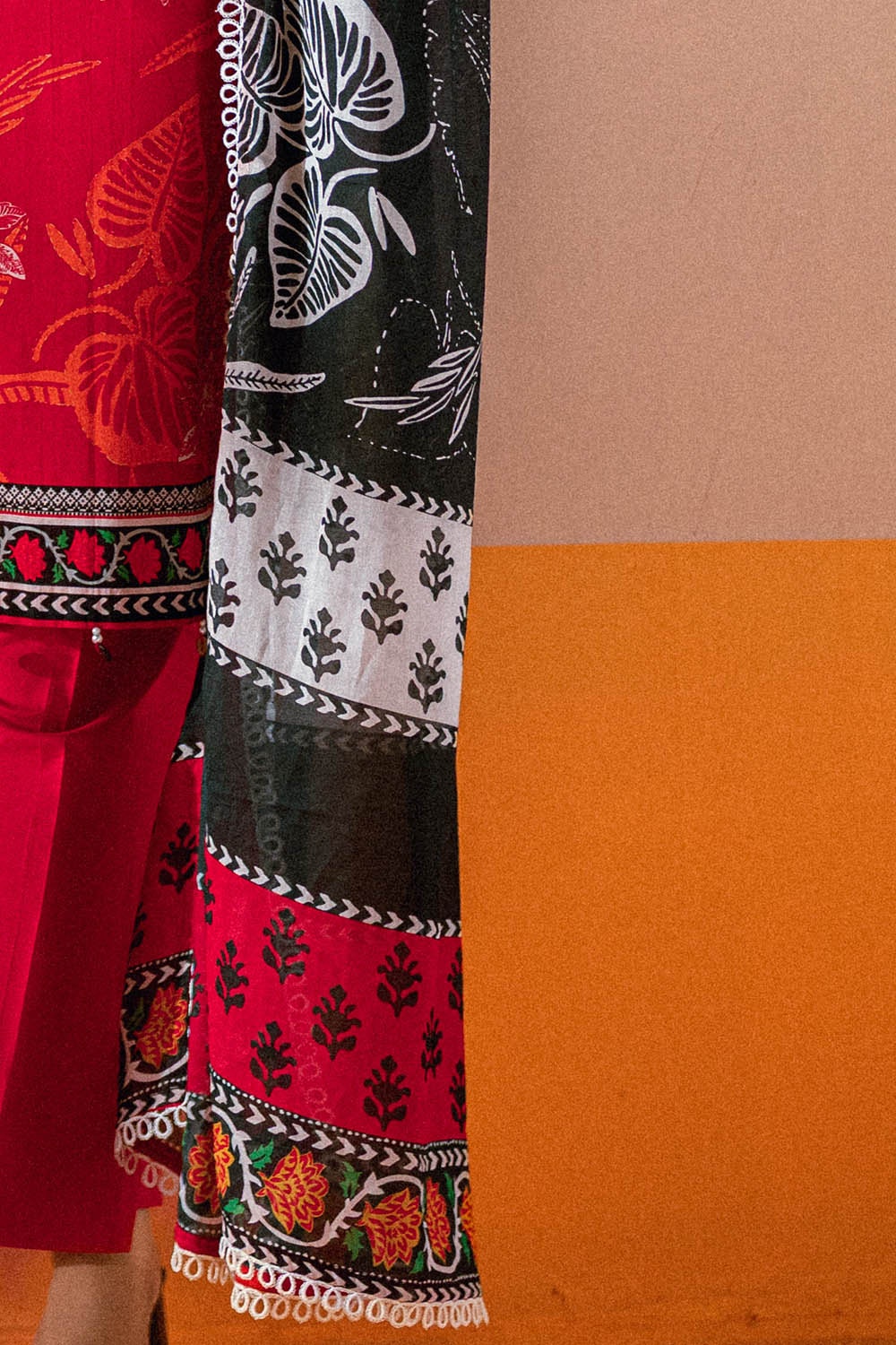 3 Piece Unstitched Printed Lawn Suit CL-62060