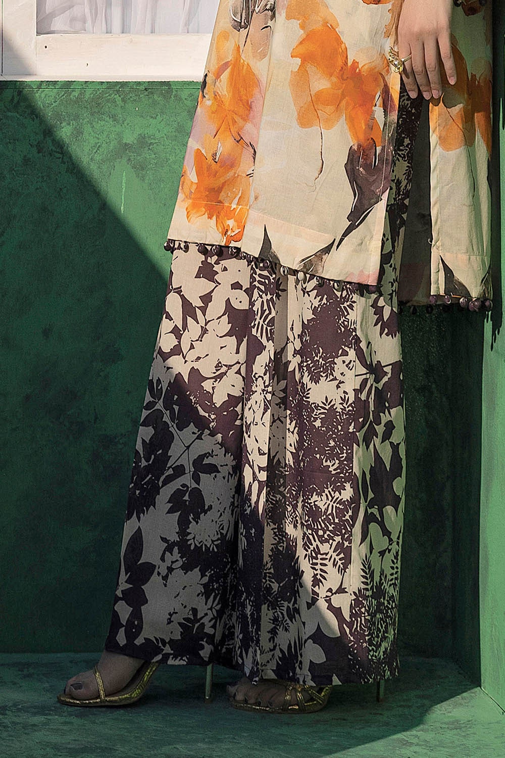2 Piece Unstitched Printed Lawn Suit TL-52126