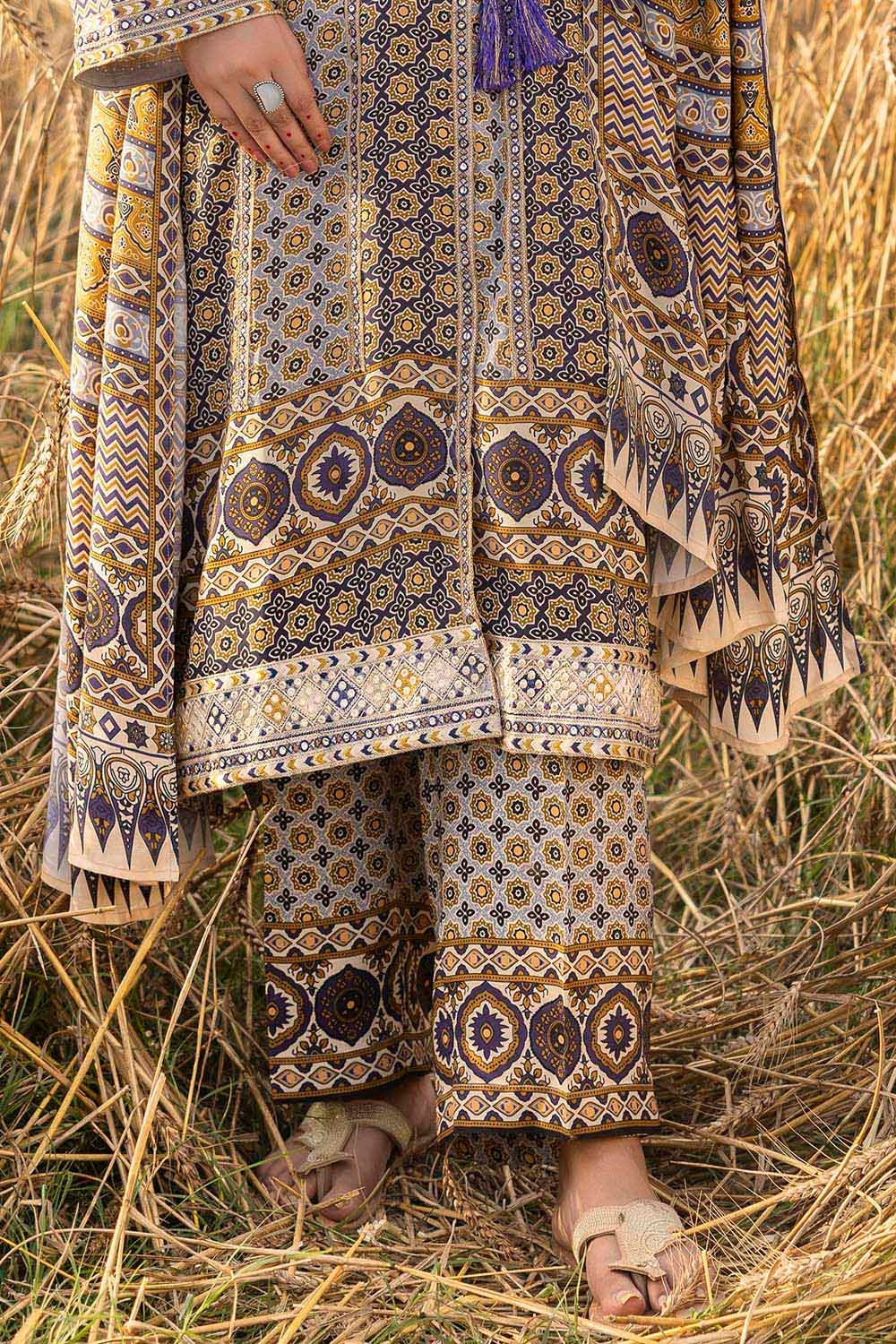 3 Piece Unstitched Embroidered Raw Silk Printed Suit SP-52068