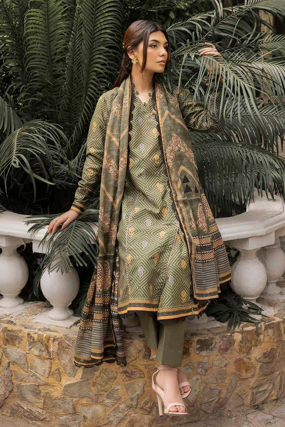 3 Piece Unstitched Printed Stripe Khaddar Suit