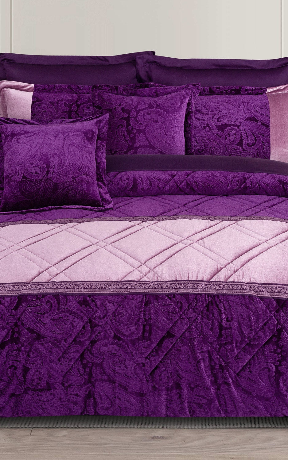 Purple Paisley Embossed Velvet Comforter Set