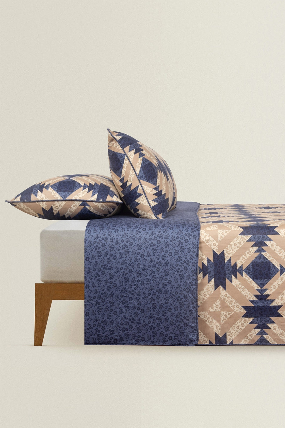 Quad Patch T-200 Quilt Cover Set