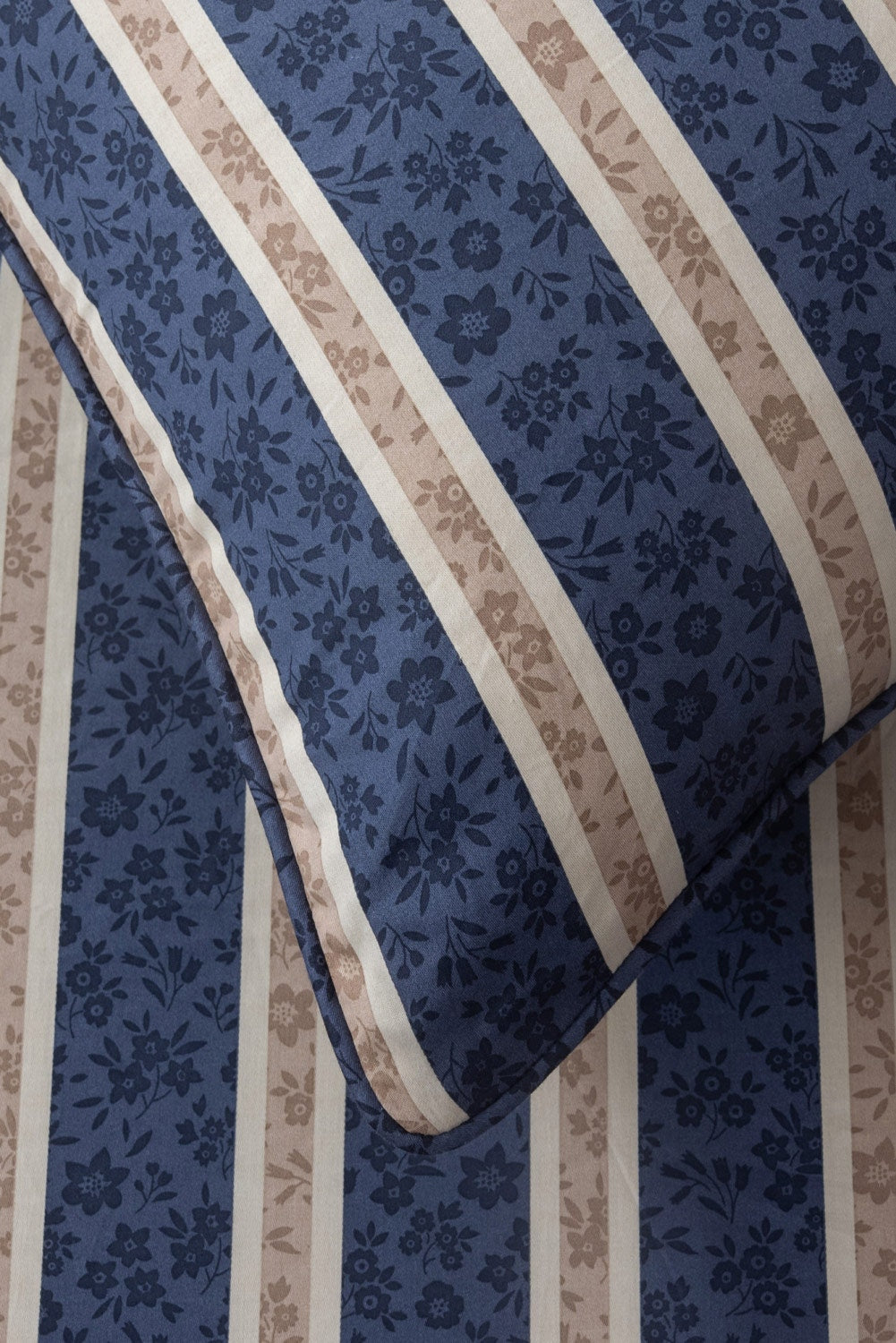 Quad Patch T-200 Bed Sheet Set