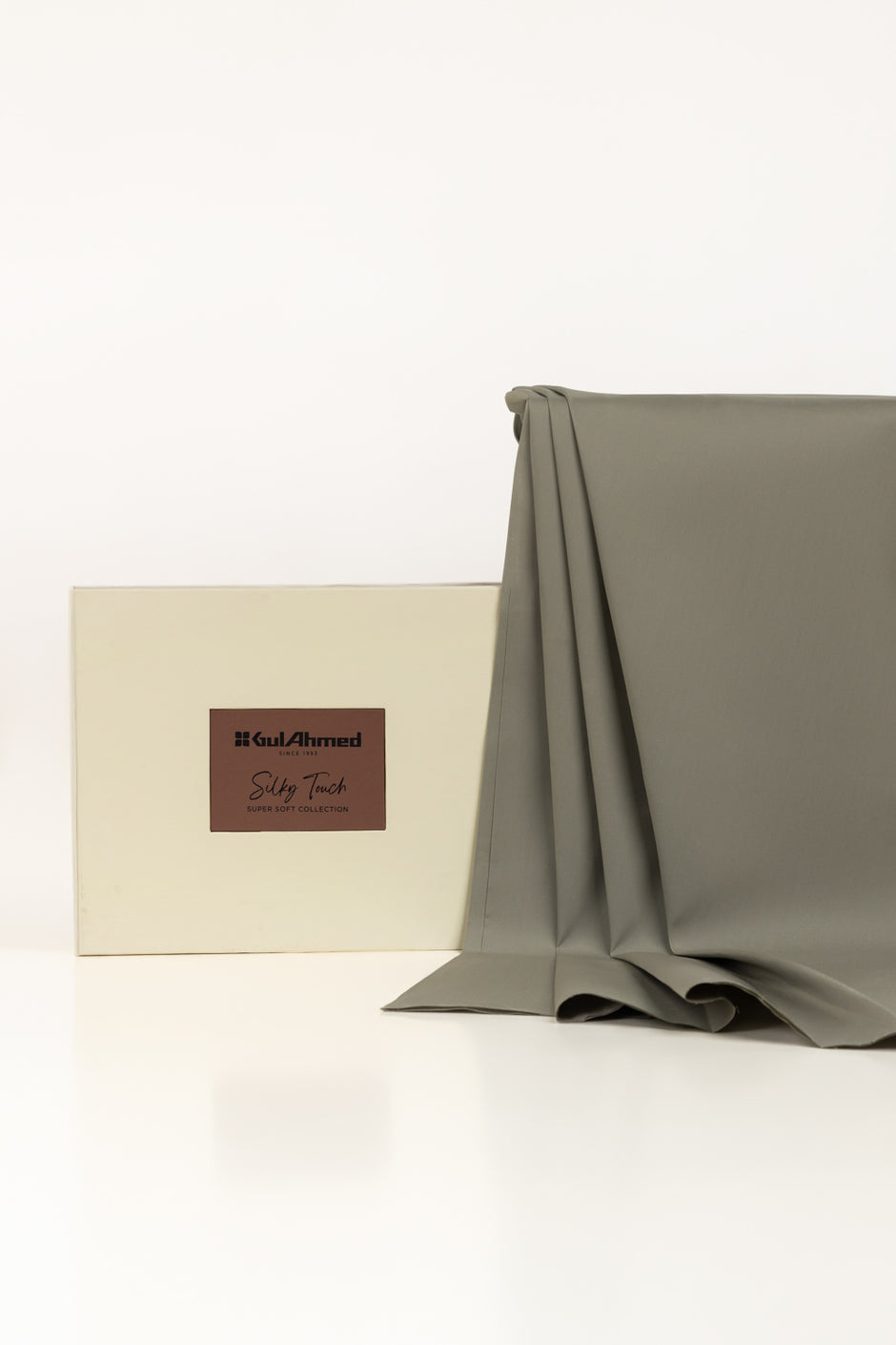 Regent Cotton Unstitched Fabric Cotton with Gift Box
