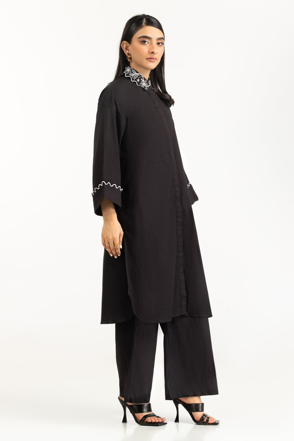 Ripple Crinkle Embroidered Co-Ord Set