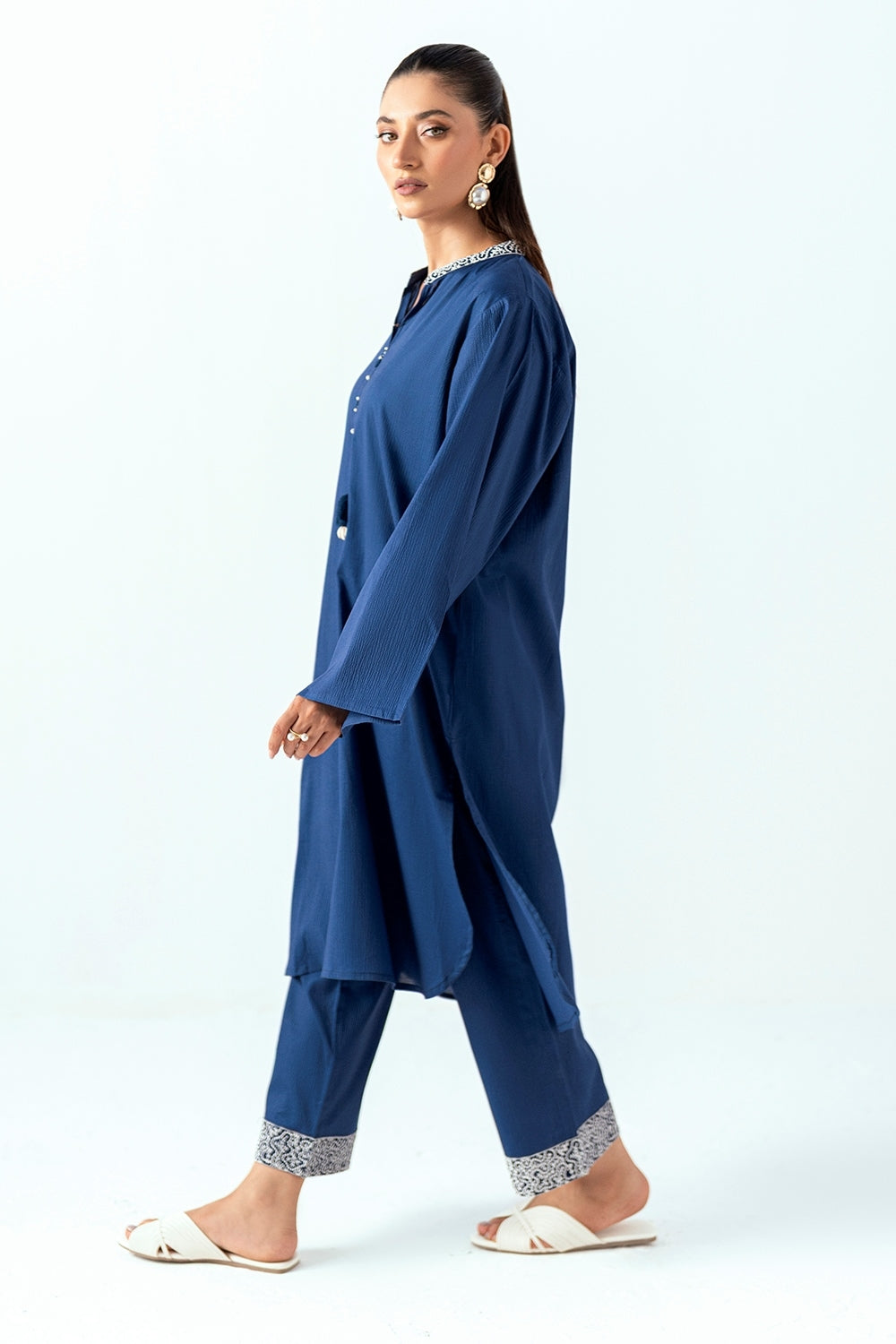 Ripple Crinkle Embroidered Co-Ord Set IUSTTS-1013