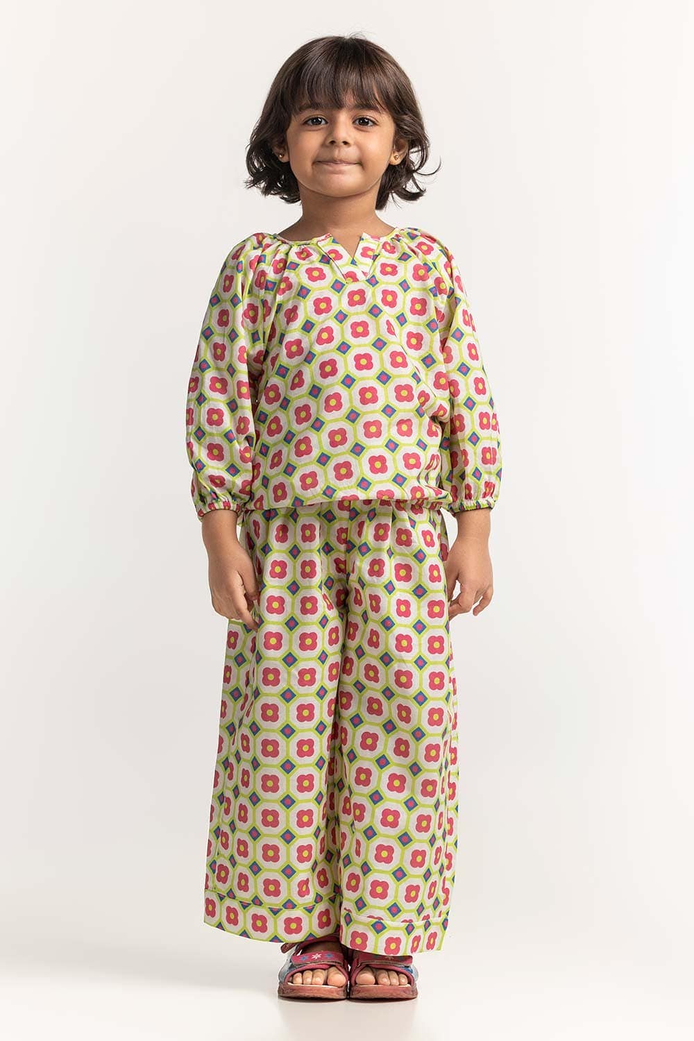 Round V Cut-Neck TG-BLS-SS24-306