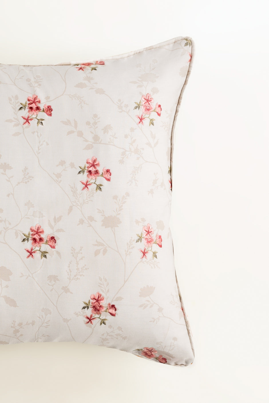 Sada Bahar T-200 Square Cushion Cover