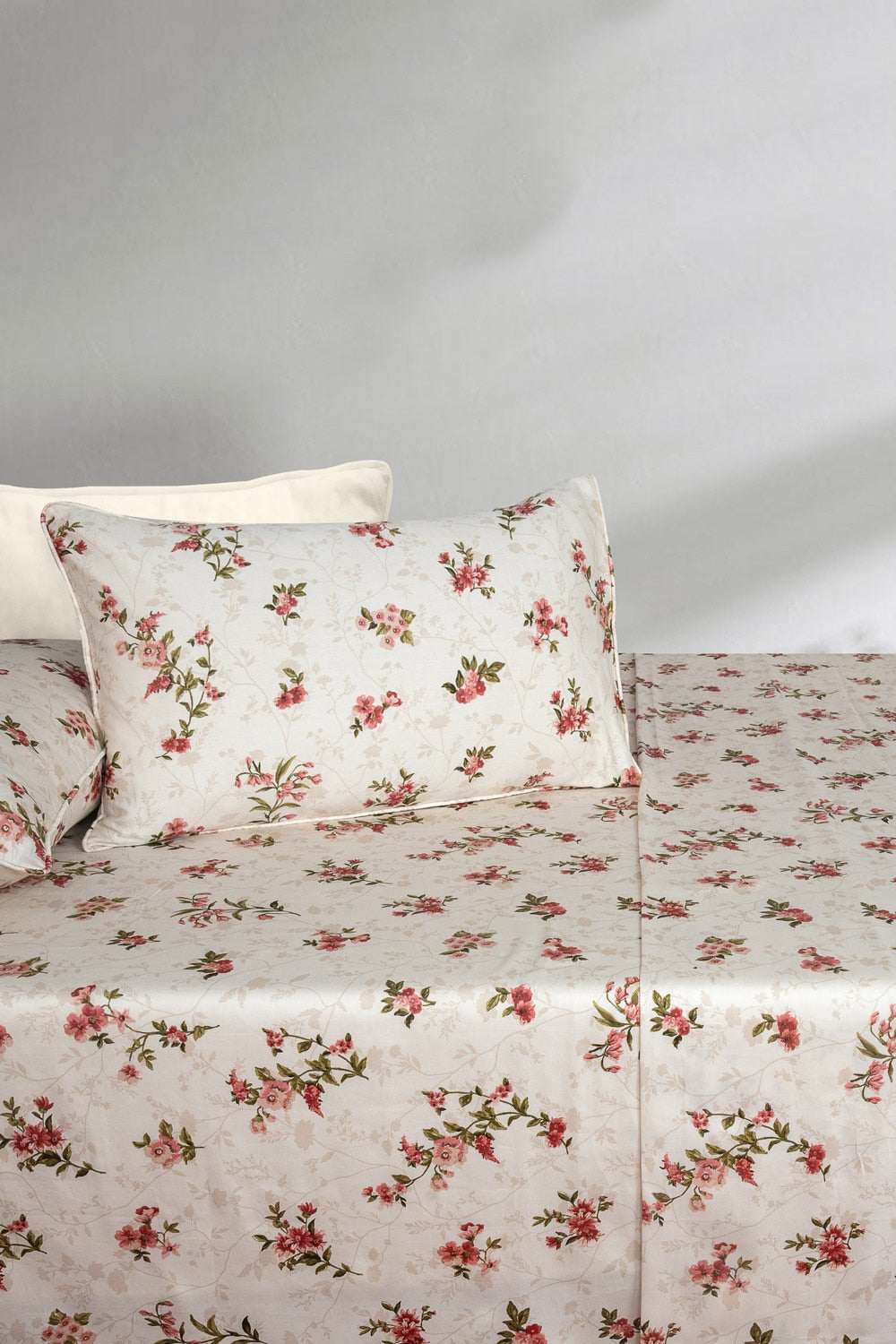 Sada Bahar T-200 Bed Sheet Set