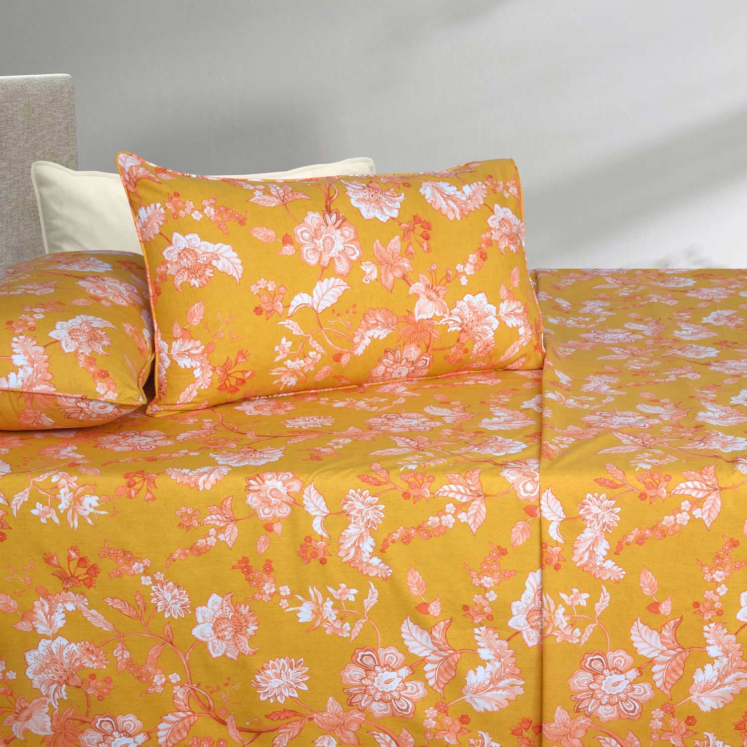 Saffron T-200 Bed Sheet Set