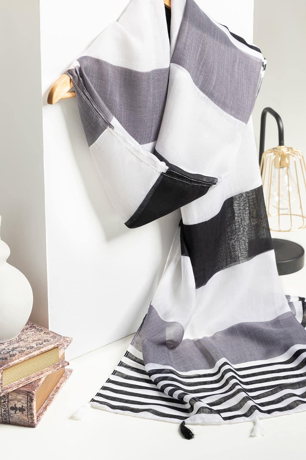 Slub Lawn Printed Scarf