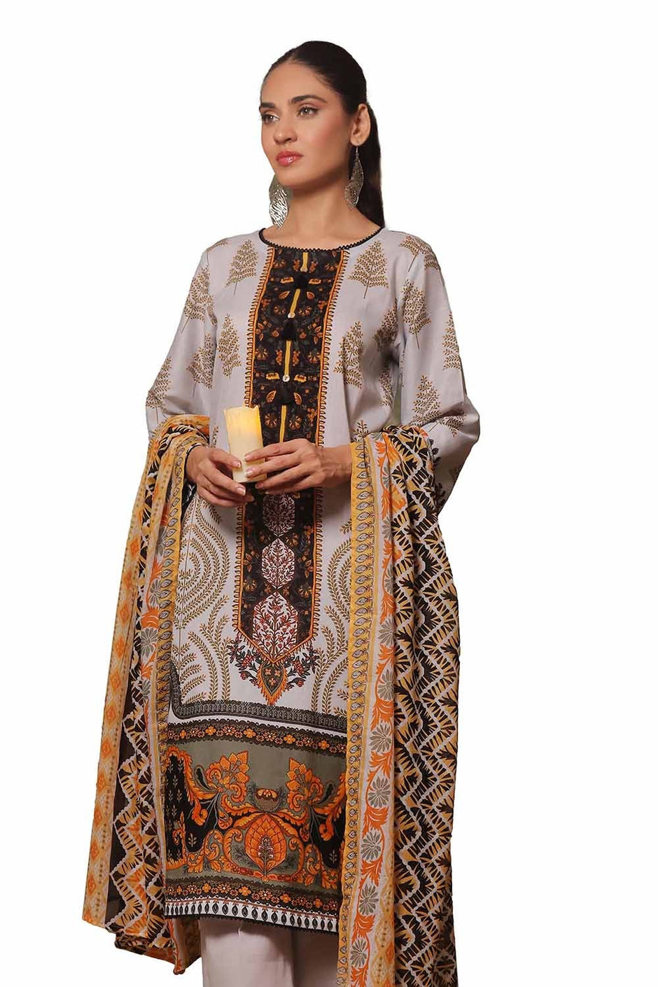 3 Piece Unstitched Printed Khaddar Suit