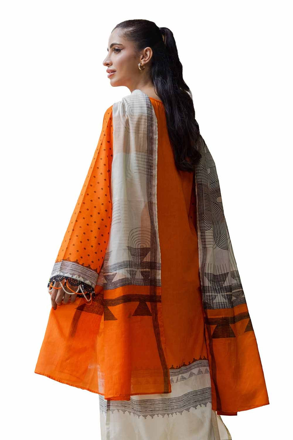 3 Piece Unstitched Printed Khaddar Suit